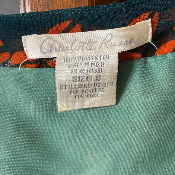 Pattern dress - Picture 4 of 4